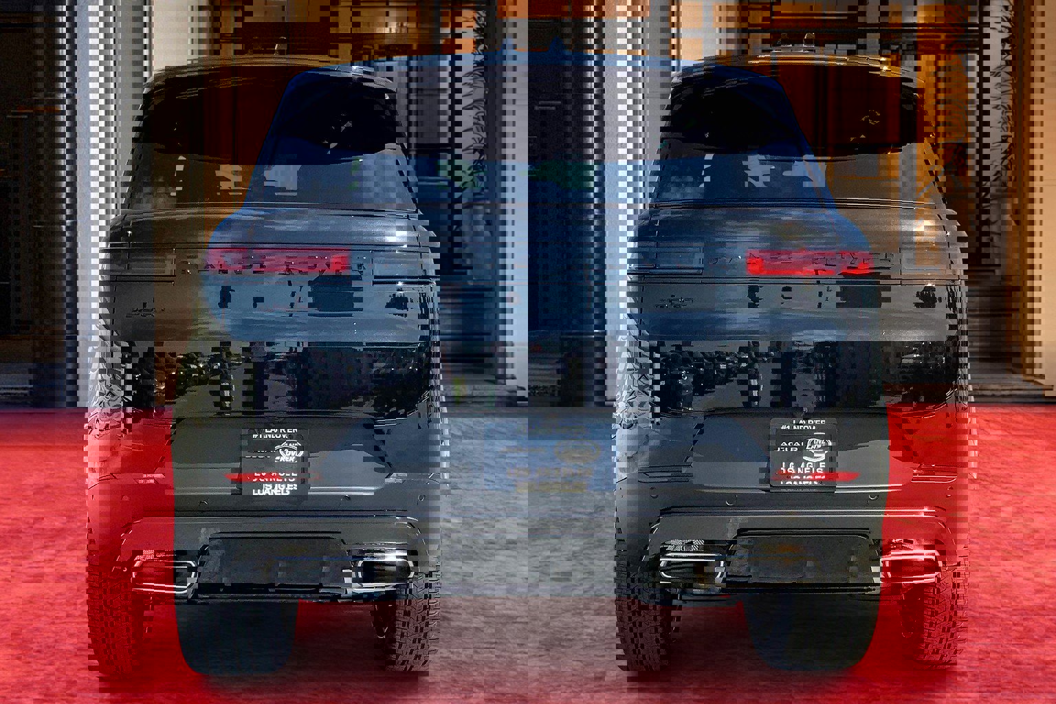 2025 Land Rover Range Rover Sport SE photo 3