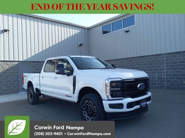 2025 Ford F-250 Super Duty Platinum's photo