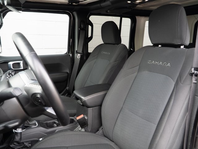 2022 Jeep Wrangler Unlimited Sahara photo 5