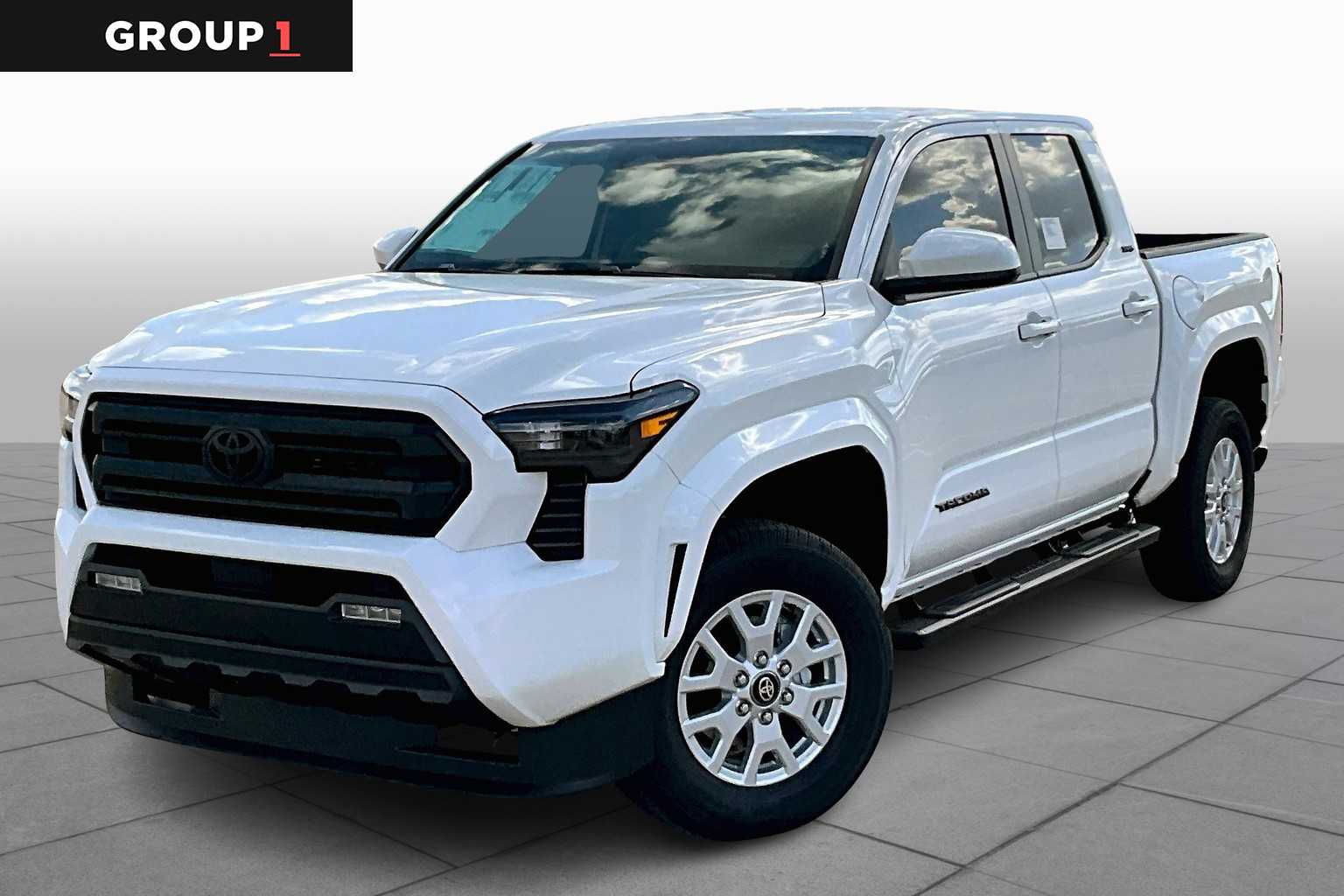 2025 Toyota Tacoma SR5's photo