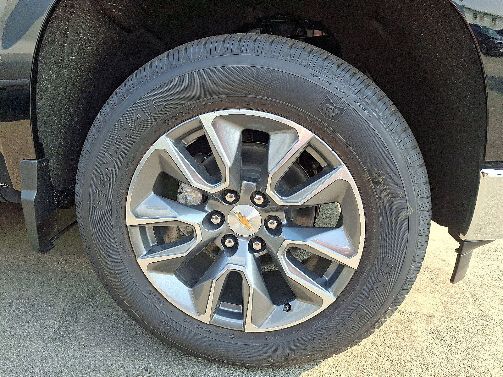 2026 Chevrolet Silverado 1500 LT photo 4