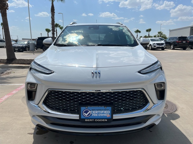 2024 Buick Encore GX Avenir photo 3