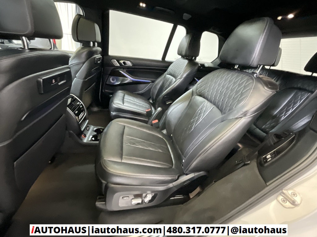 2021 Bmw X7 M50i photo 11