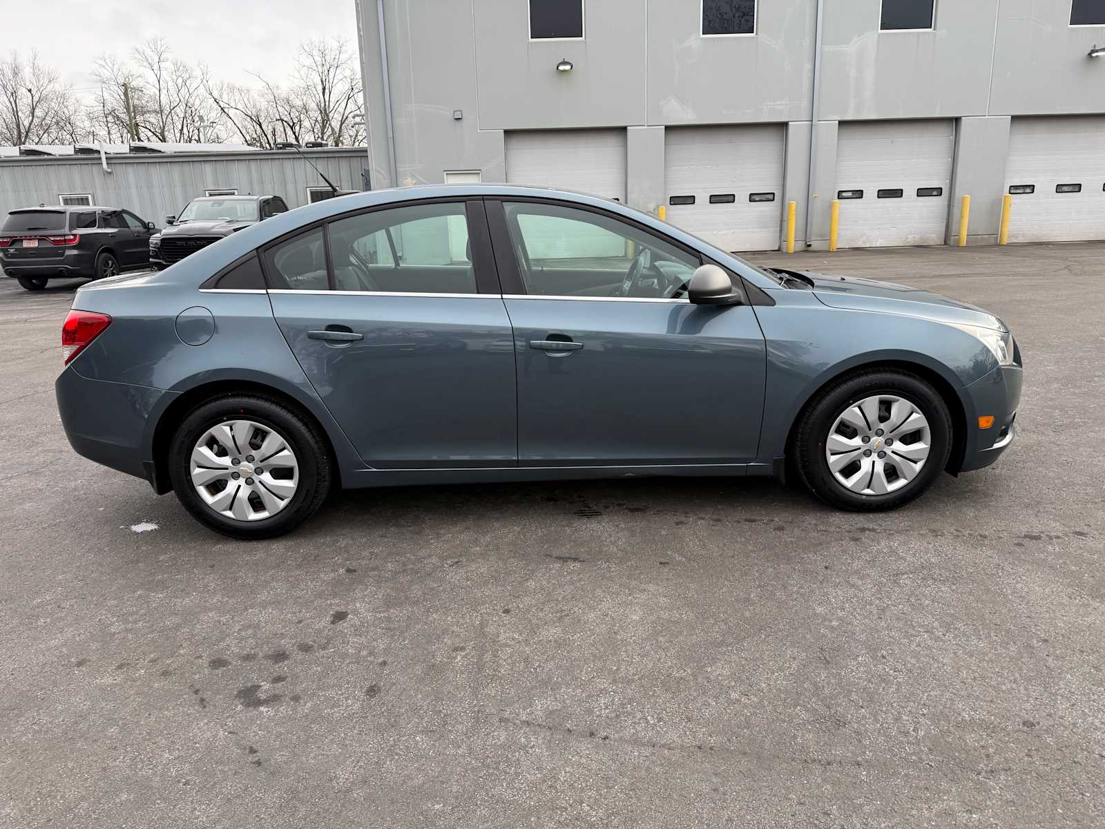 2012 Chevrolet Cruze LS photo 2
