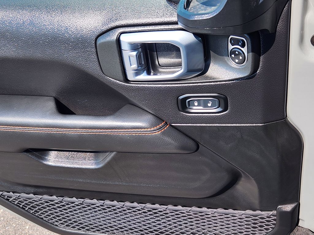 2023 Jeep Gladiator Mojave photo 11