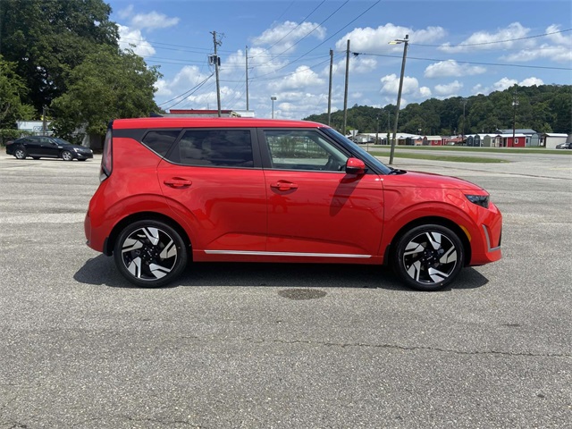 2025 Kia Soul GT-Line photo 2