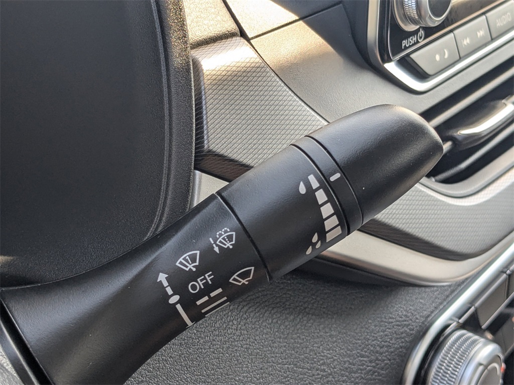 2025 Nissan Altima 2.5 SR photo 26