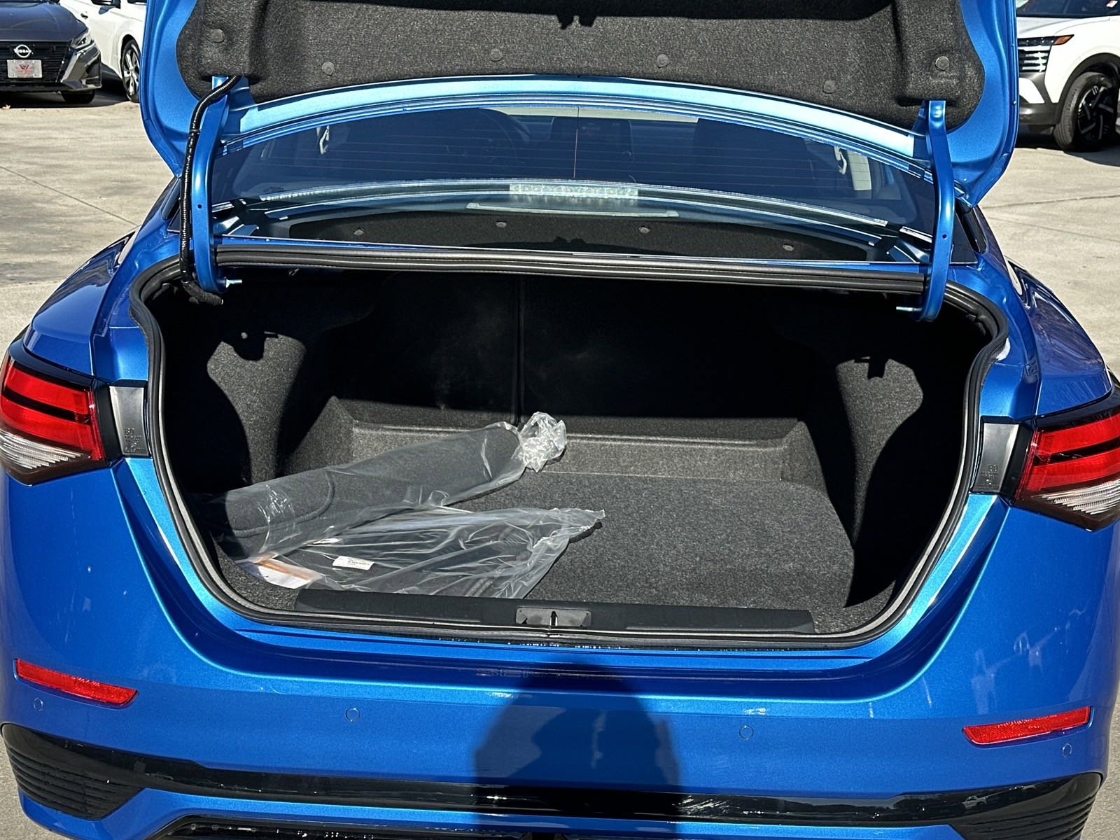 2025 Nissan Sentra SR photo 19
