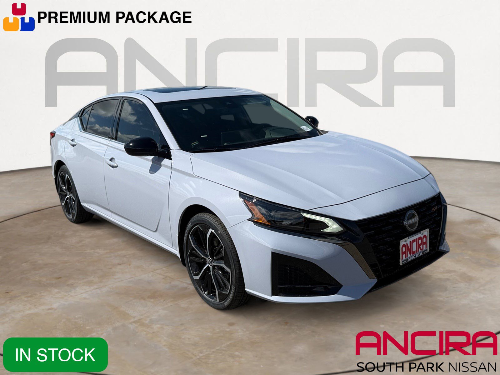 2025 Nissan Altima SR's photo