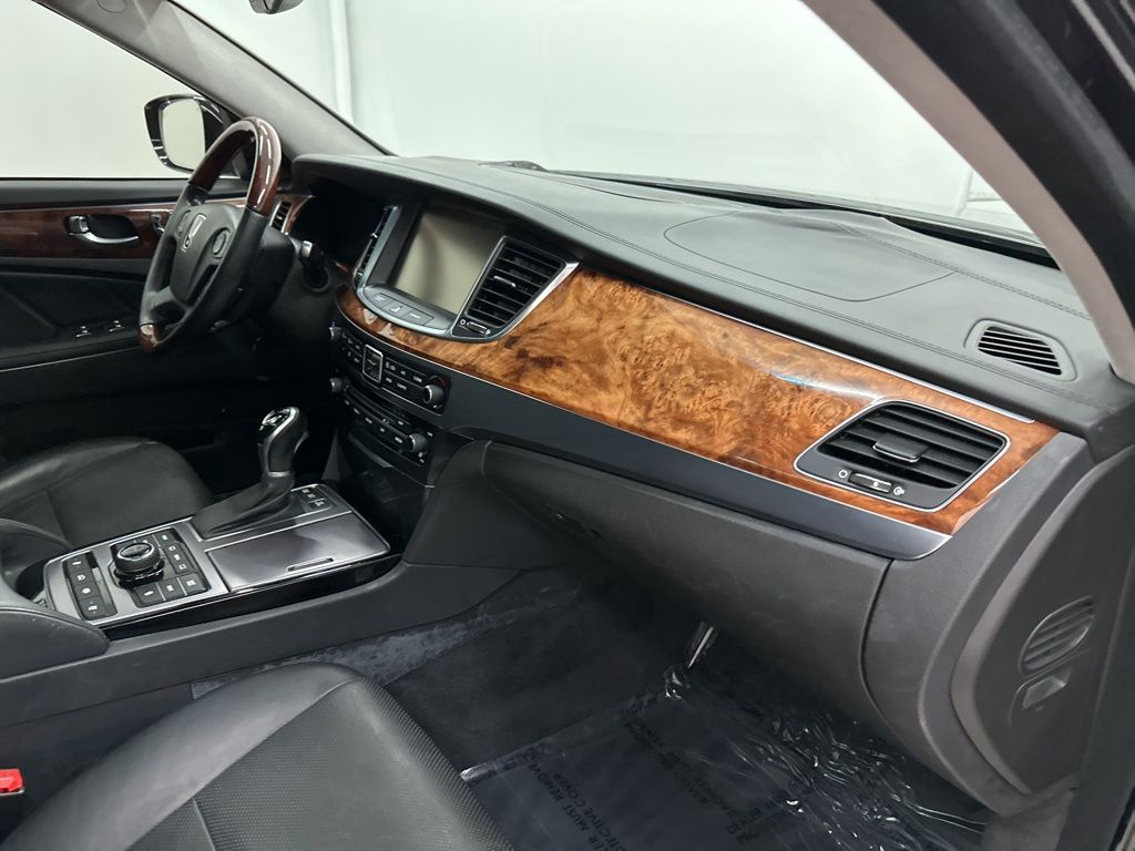 2014 Hyundai Equus Signature photo 23
