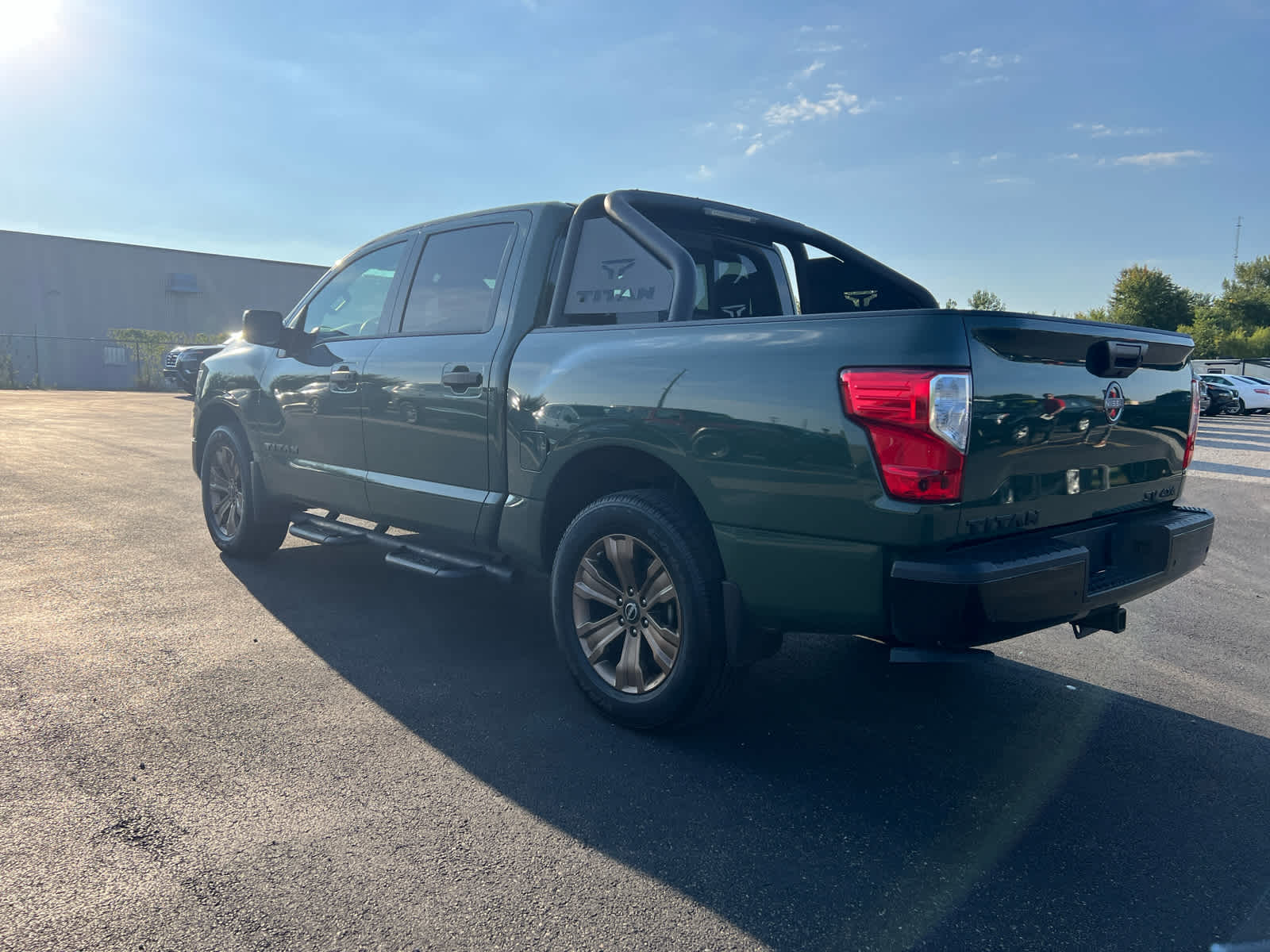2024 Nissan Titan SV photo 4