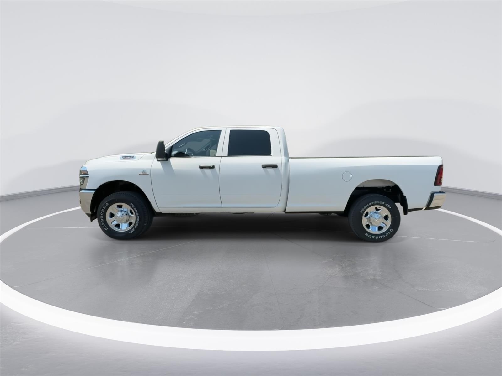 2026 Ram 2500 Tradesman photo 4
