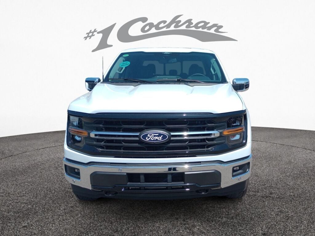 2025 Ford F-150 XLT photo 2