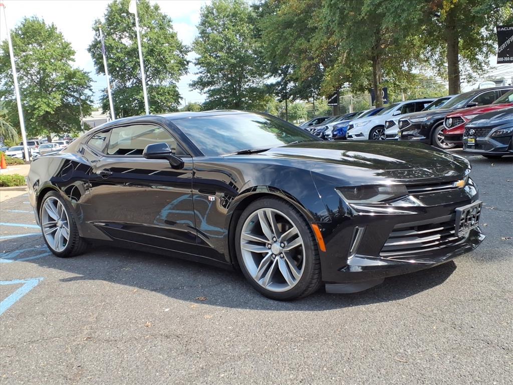 2018 Chevrolet Camaro Coupe 1LT photo 3