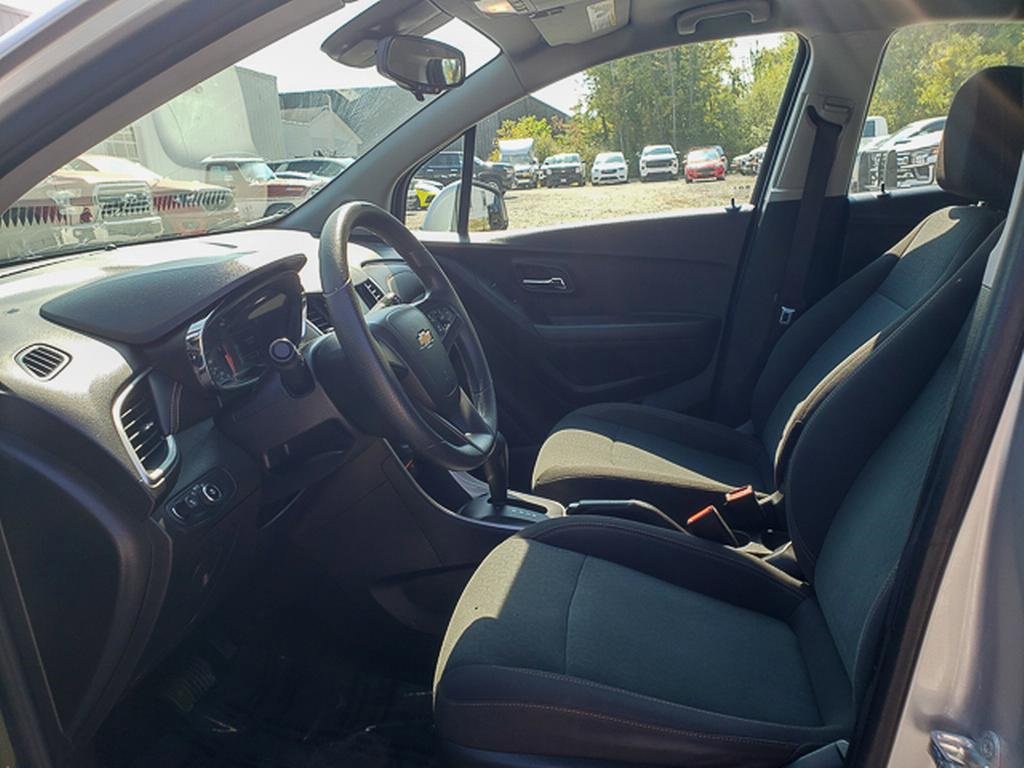 2017 Chevrolet Trax LS photo 11