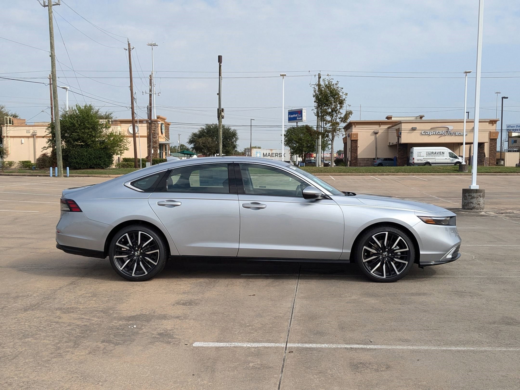 2025 Honda Accord Hybrid Touring photo 3
