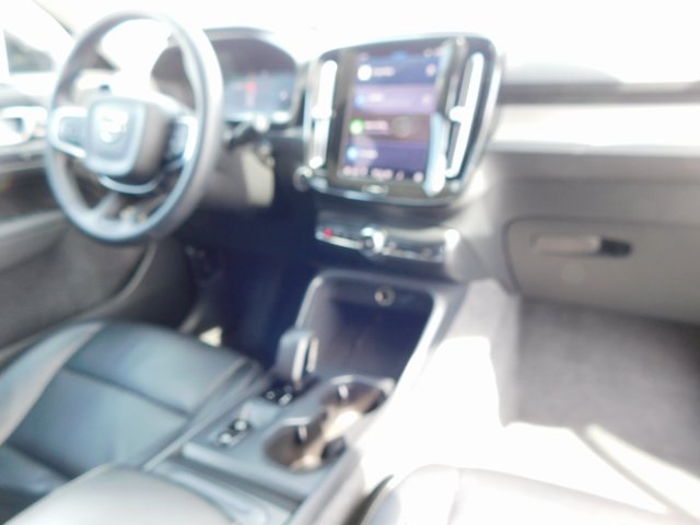 2024 Volvo XC40 Core photo 17