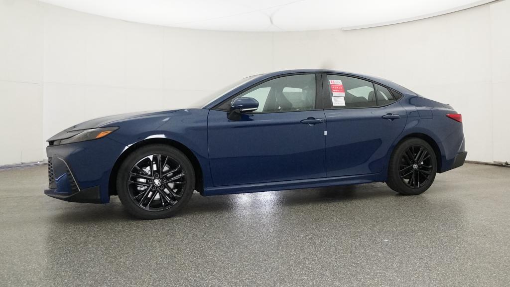 2026 Toyota Camry SE photo 8