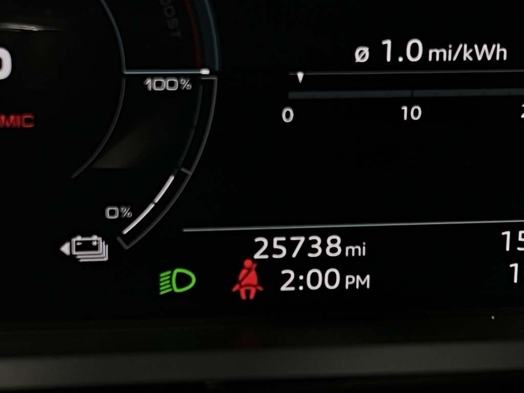 2023 Audi e-tron Premium photo 10