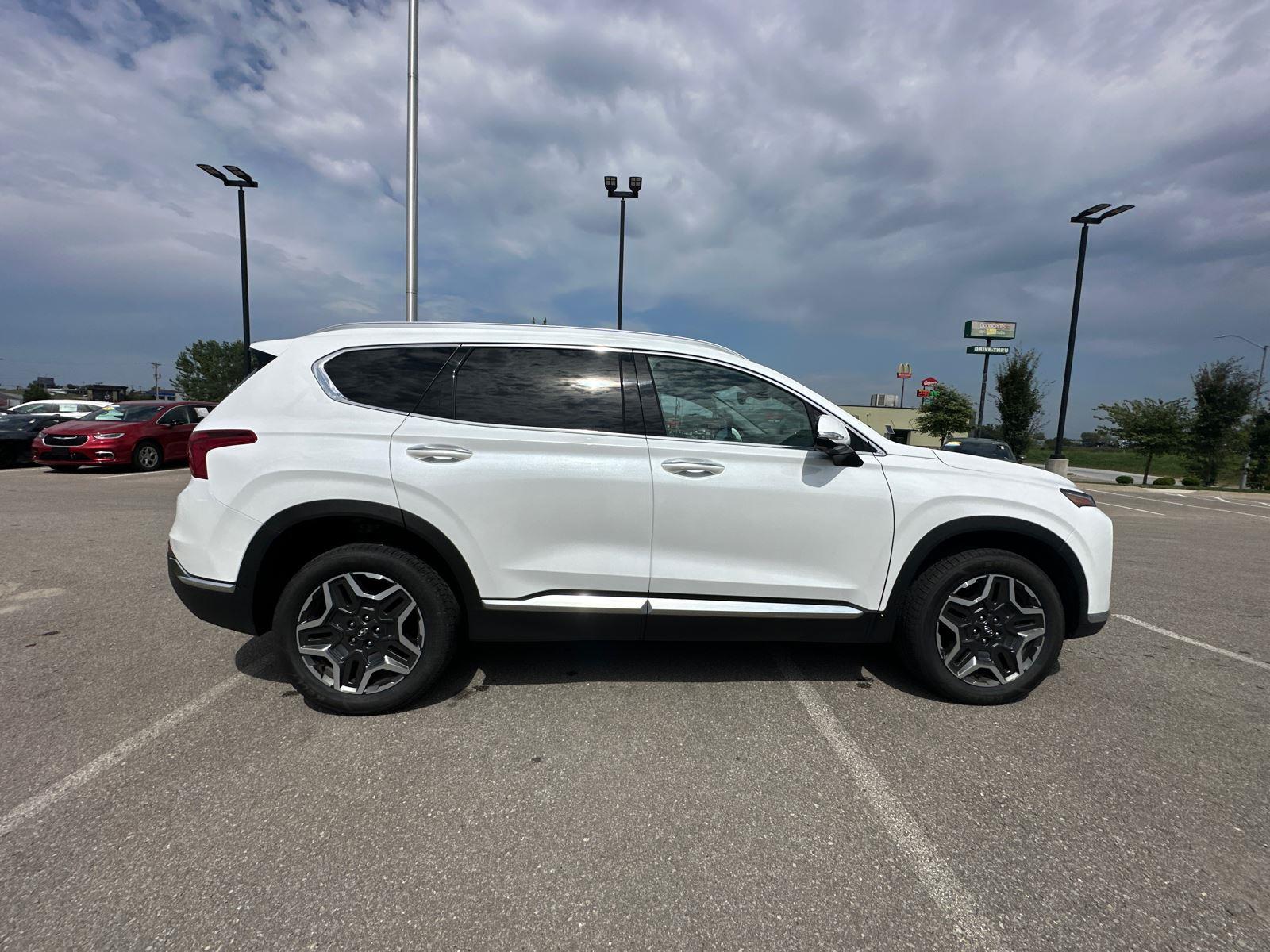 2022 Hyundai Santa Fe Limited photo 4