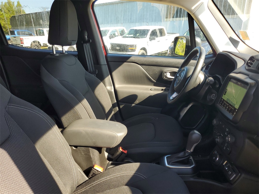 2023 Jeep Renegade Latitude photo 33