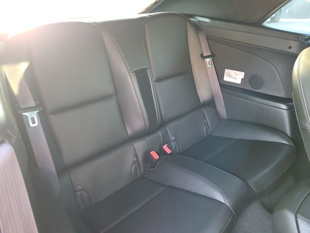 2015 Chevrolet Camaro 2LT photo 10
