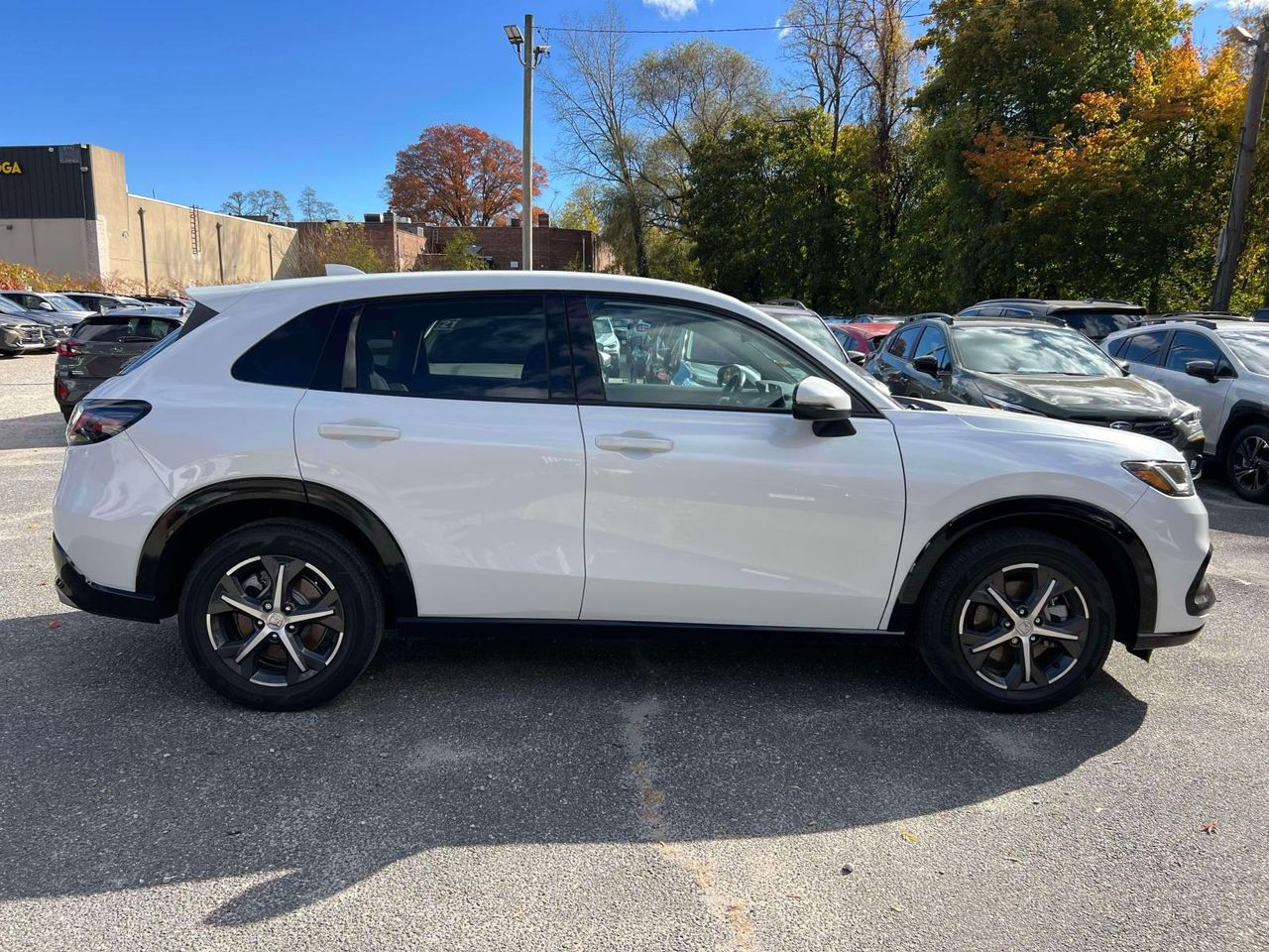 2023 Honda HR-V EX-L photo 4