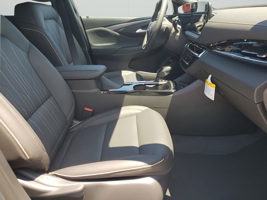 2025 Buick Envista Avenir photo 16