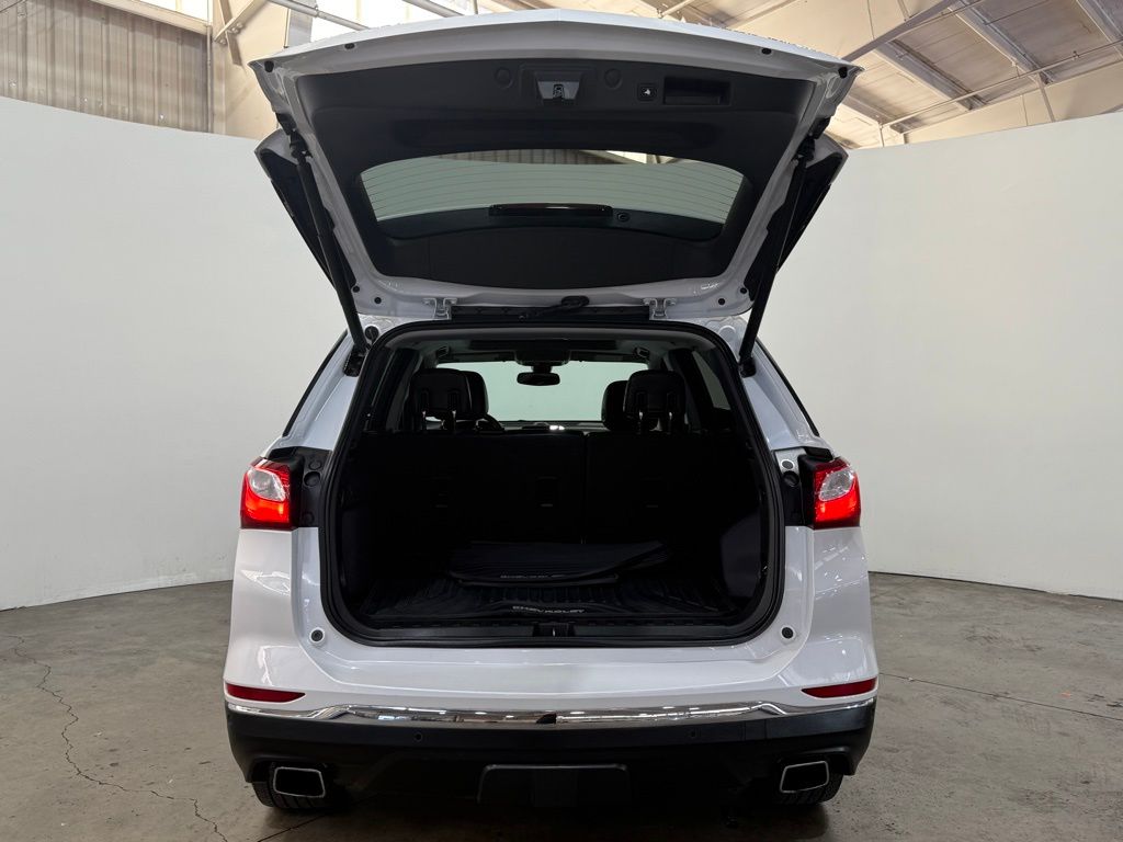 2020 Chevrolet Equinox Premier photo 11