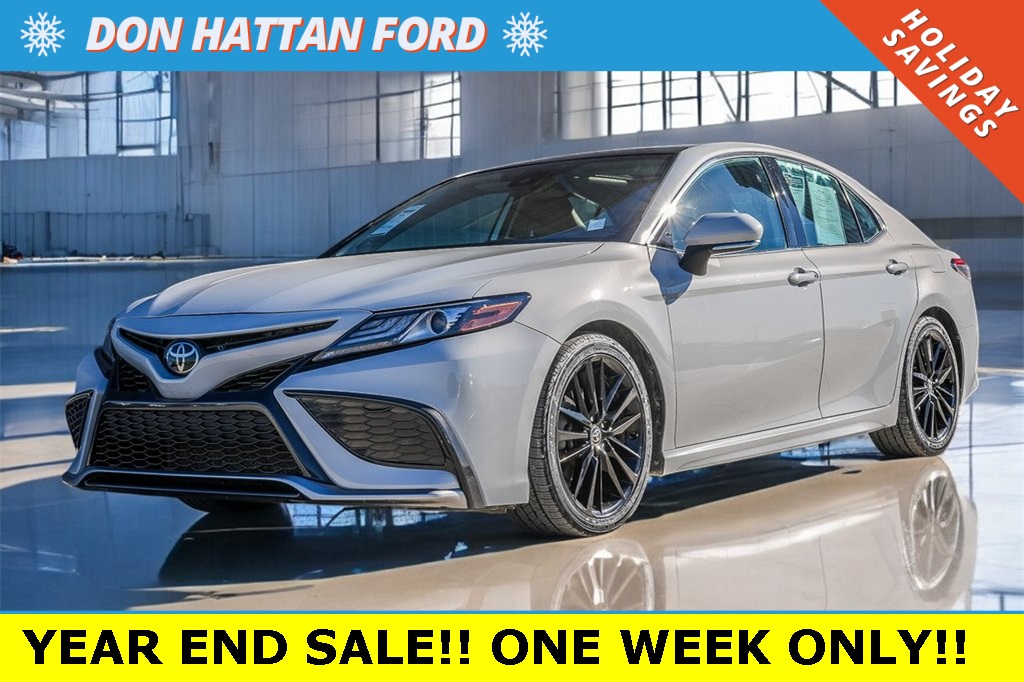 2022 Toyota Camry XSE's photo