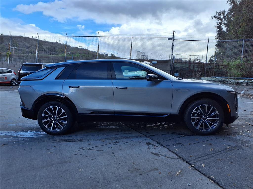 2026 Cadillac Lyriq Sport photo 4