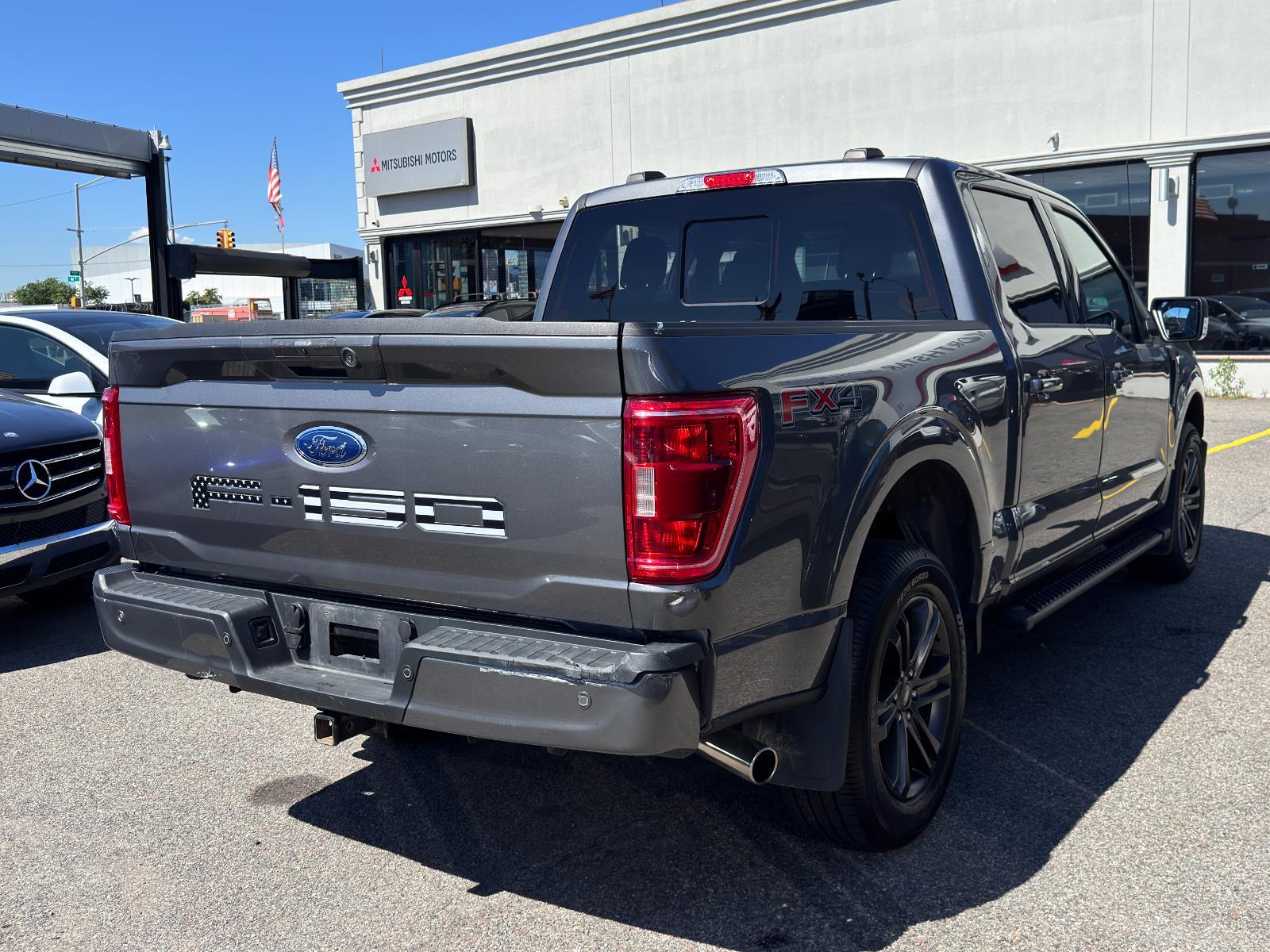 2022 Ford F-150 XLT photo 4