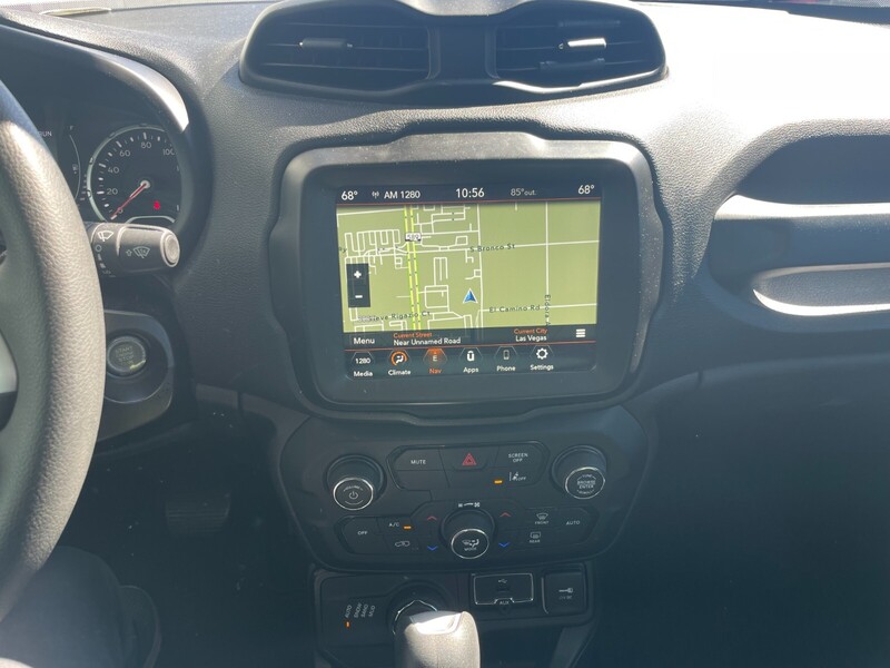 2023 Jeep Renegade Latitude photo 4