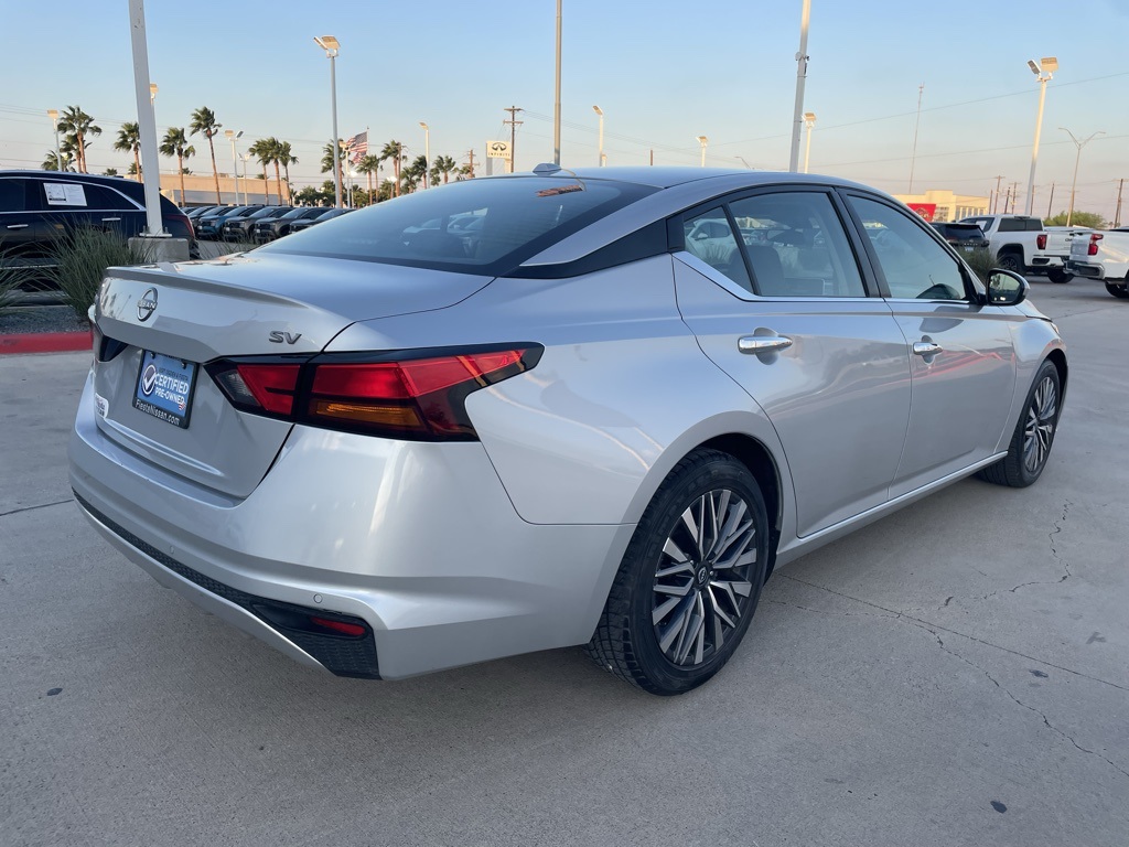 2023 Nissan Altima 2.5 SV photo 3