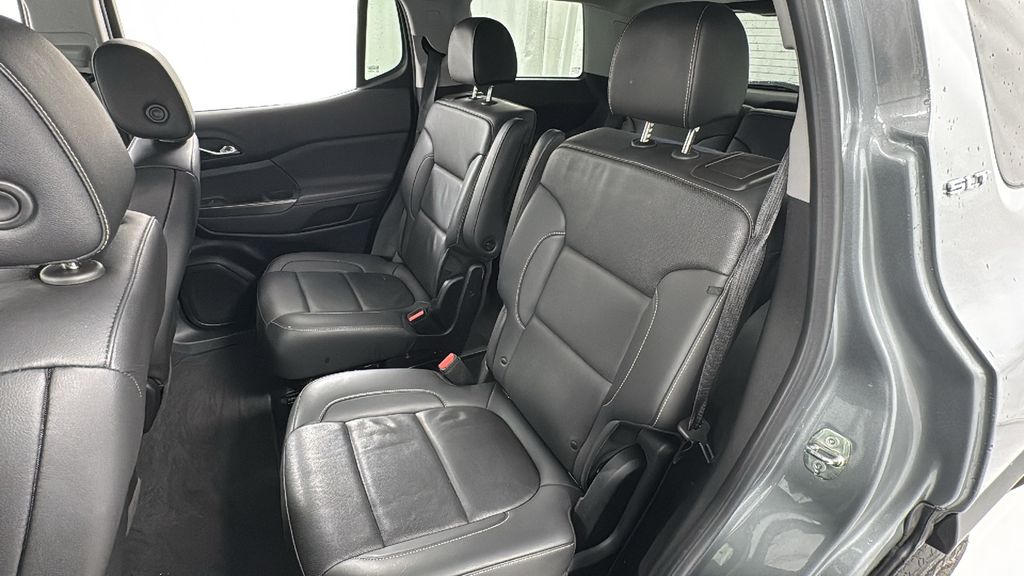 2023 Gmc Acadia SLT photo 12