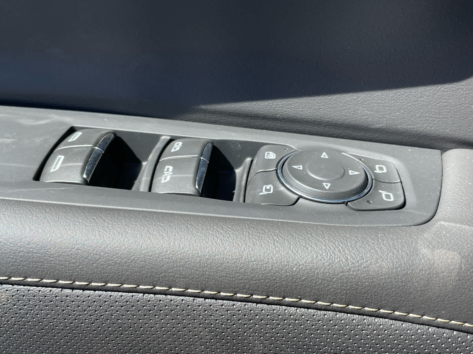 2025 Chevrolet Tahoe Premier photo 27