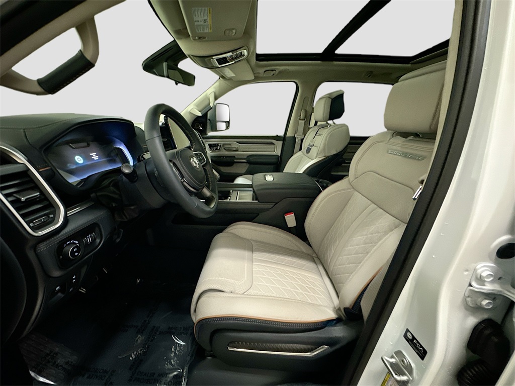 2025 Ram 1500 photo 5