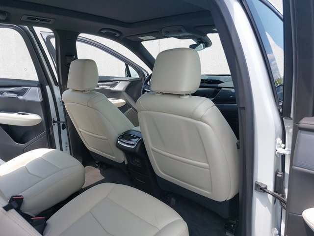 2025 Cadillac XT6 Sport photo 11