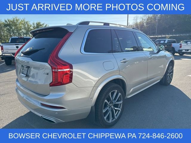 2017 Volvo XC90 T6 Momentum photo 4