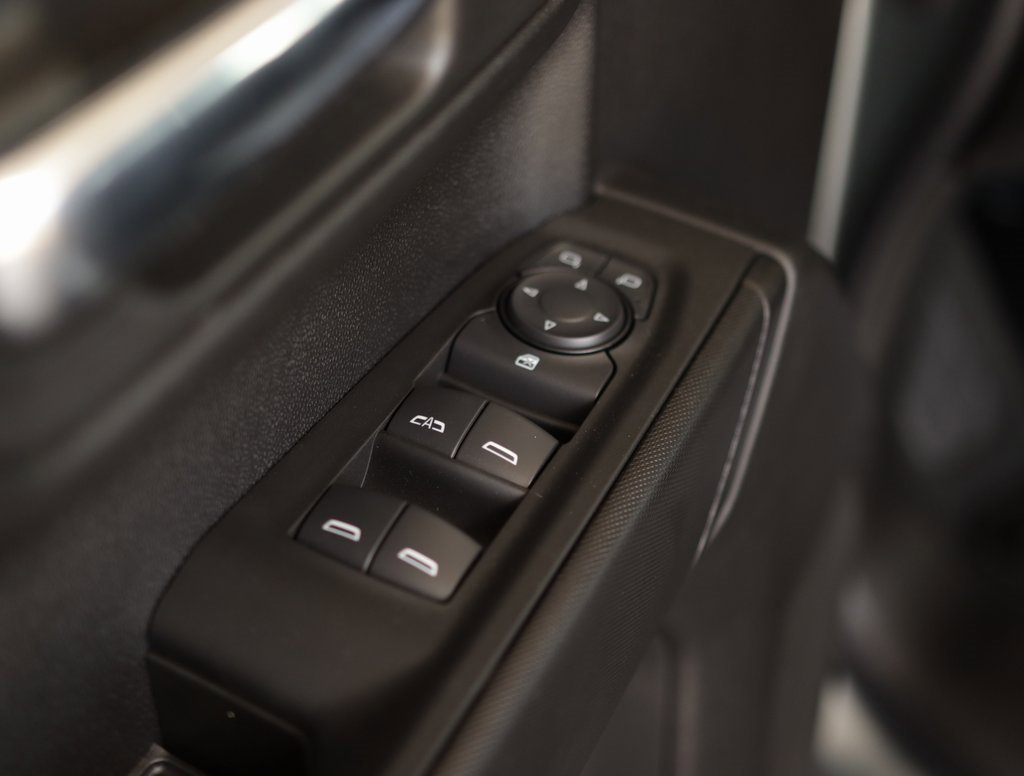 2026 Chevrolet Silverado 1500 Custom photo 23