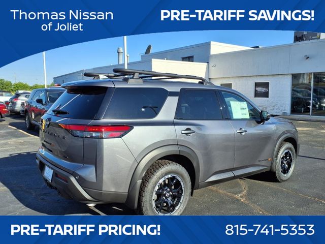 2025 Nissan Pathfinder Rock Creek photo 3