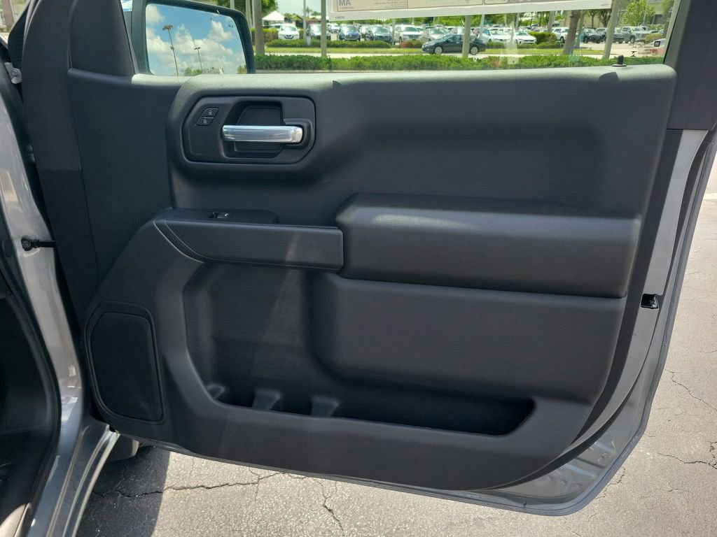 2025 Gmc Sierra Base photo 41