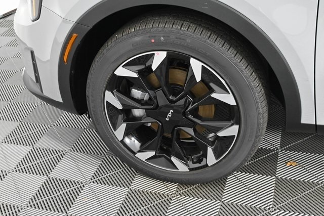 2025 Kia Sorento EX photo 3