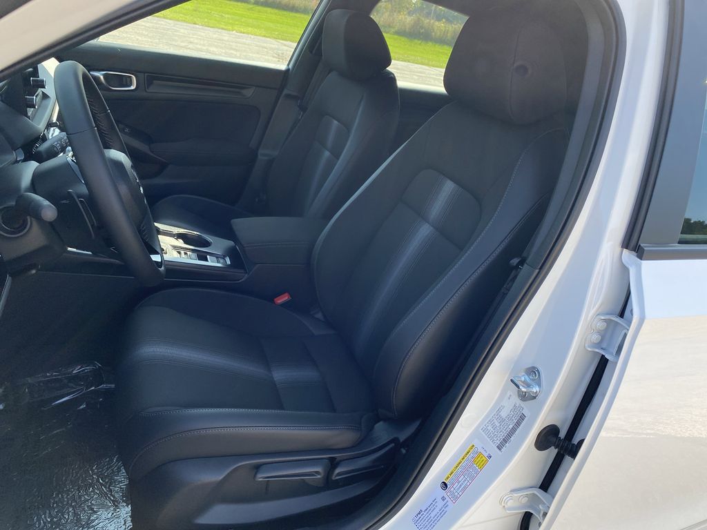 2026 Honda Civic Sport photo 4