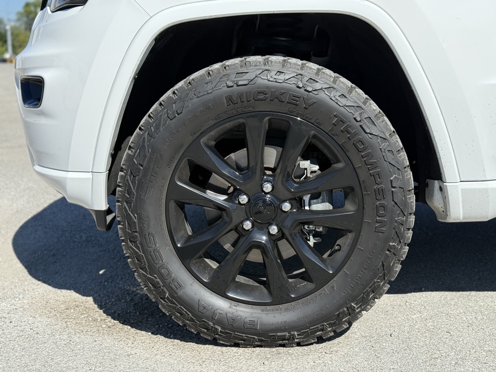 2021 Jeep Grand Cherokee Laredo X photo 10