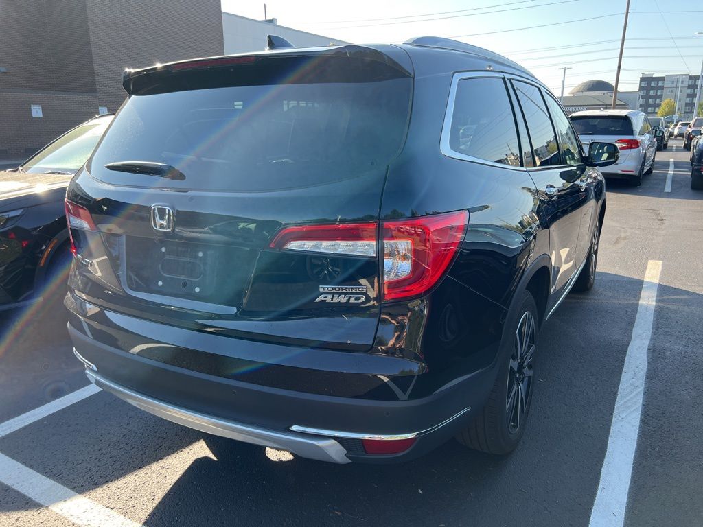 2022 Honda Pilot Touring photo 3