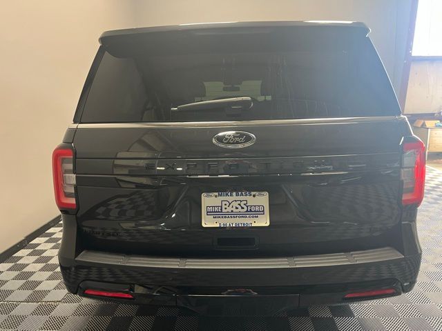 2024 Ford Expedition MAX Limited photo 3