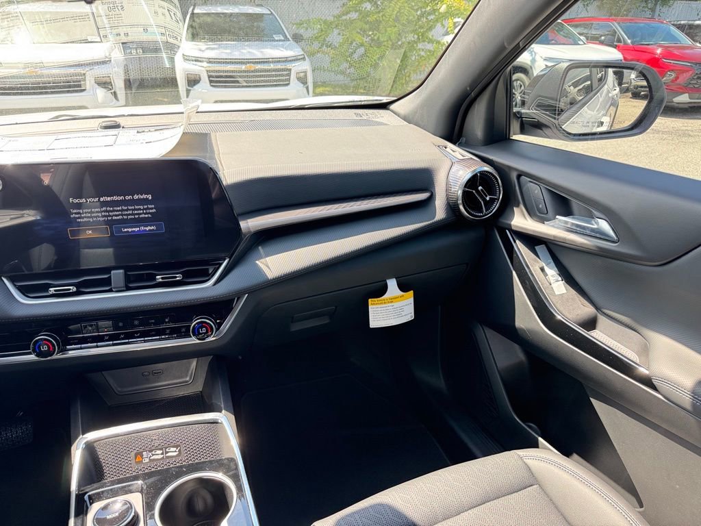 2026 Chevrolet Equinox LT photo 19