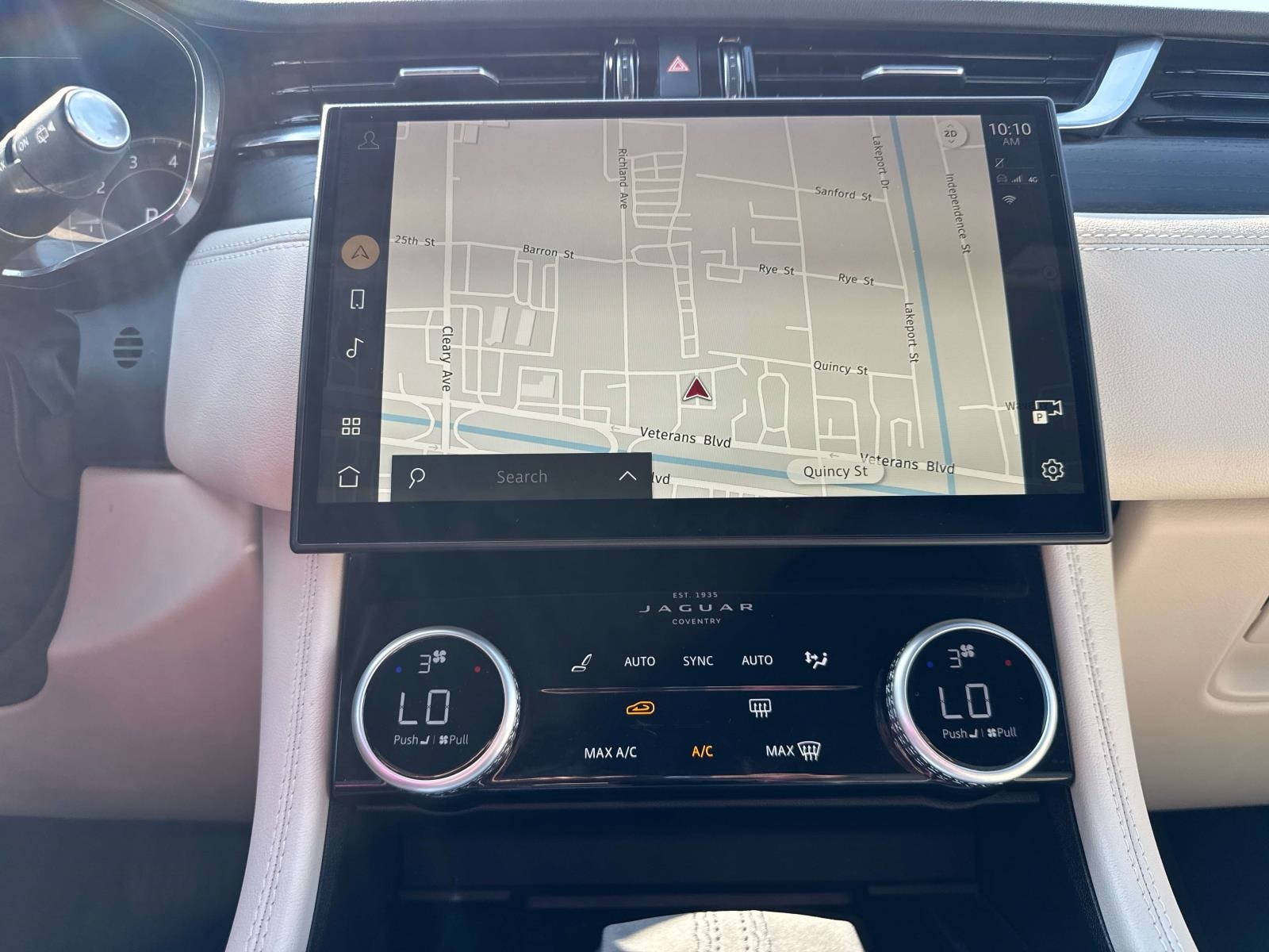 2025 Jaguar F-PACE R-Dynamic S P250 photo 21