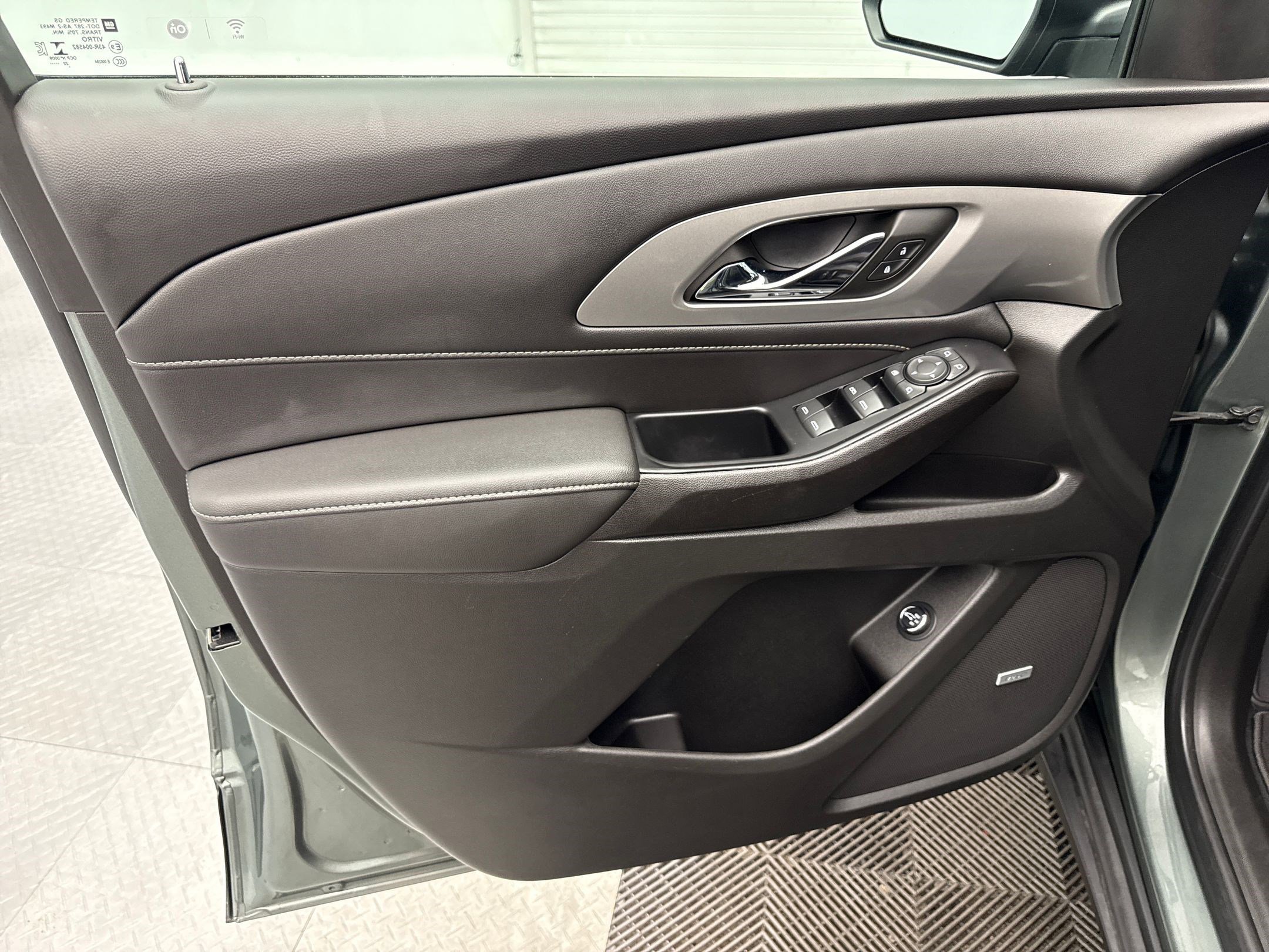 2023 Chevrolet Traverse Leather photo 13